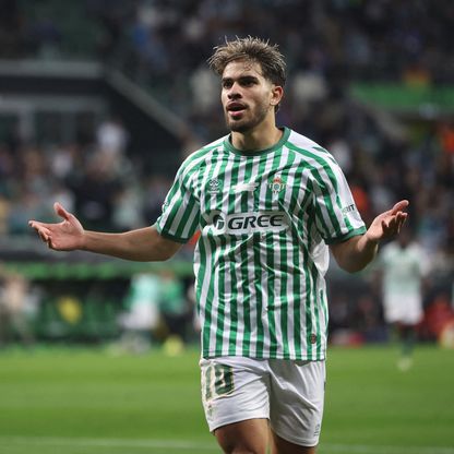 هل يلحق المغربي الزلزولي بمواطنه العيناوي في روما؟