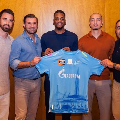 4 أندية خلال 13 شهراً.. جون دوران مهاجم النصر "التائه" يرحل عن تركيا