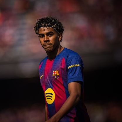 لامين يامال يغضب مجدداً من هانزي فليك بعد إبداله: هذا جنون