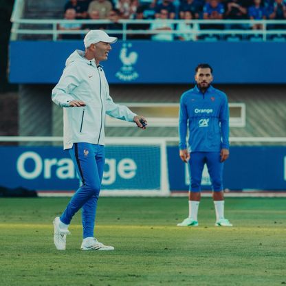 ريان شرقي وهجوم ناري.. تشكيلة زيدان الأولى مع منتخب فرنسا