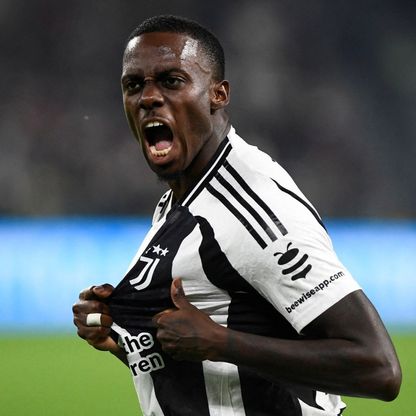 على خطى والده.. تيموثي ويا يحل بمارسيليا ويحظى باستقبال حافل