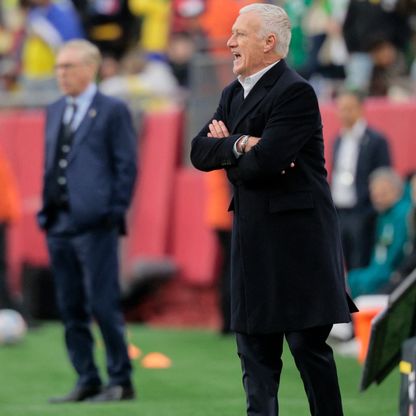 ديشان يشيد بلاعبي فرنسا وينتقد "عدوانية" منتخب كولومبيا