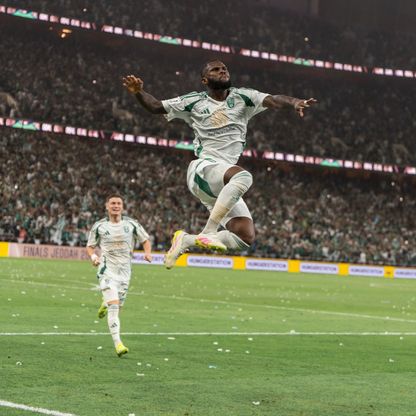 الأهلي "مستعد للتخلّي" عن كيسي.. فهل يعود للدوري الإيطالي؟