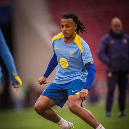 هل يُعدّ هانزي فليك مفاجأة تكتيكية لأتلتيكو مدريد في دوري أبطال أوروبا؟