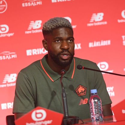 مدافع برشلونة السابق يـتّخذ قراراً مفاجئاً ويضع شرطاً قبل الاعتزال