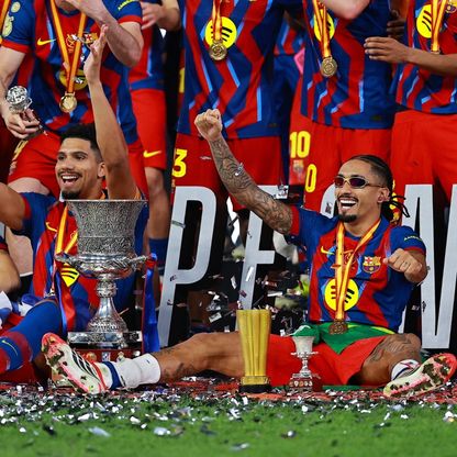 5 أرقام مميزة من الكلاسيكو.. فليك لا يخسر نهائيات ورافينيا يقترب من ميسي