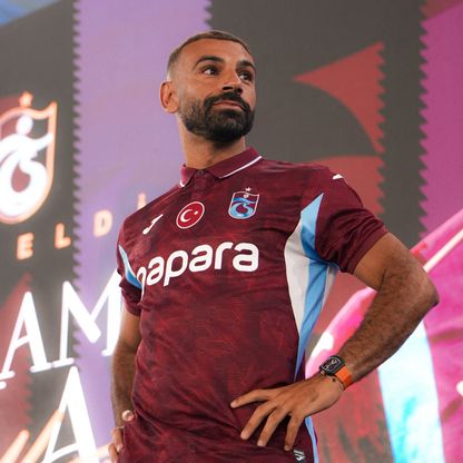 محمد صلاح على مقاعد بدلاء طرابزون في أول جولة بالدوري التركي