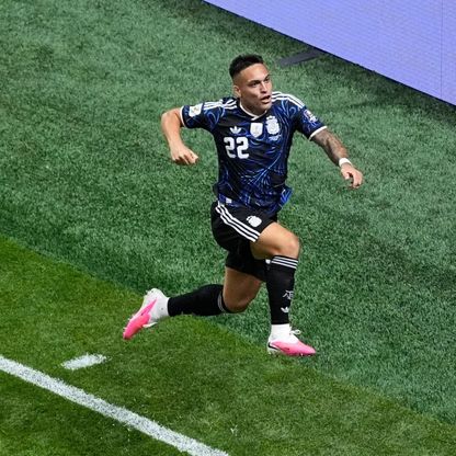 لاوتارو مارتينيز: عرض برشلونة "شرف عظيم".. ولا شيء مضمون