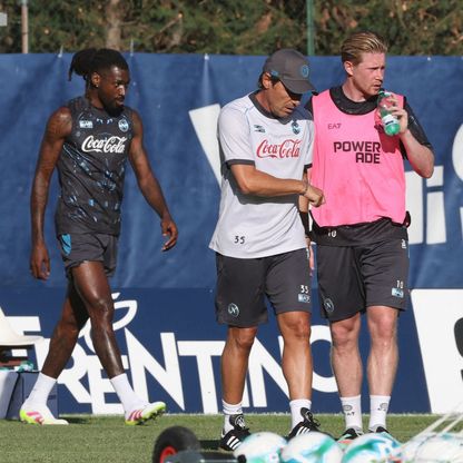 كونتي: نابولي لا يبالغ في الانفاق.. لسنا باريس سان جيرمان