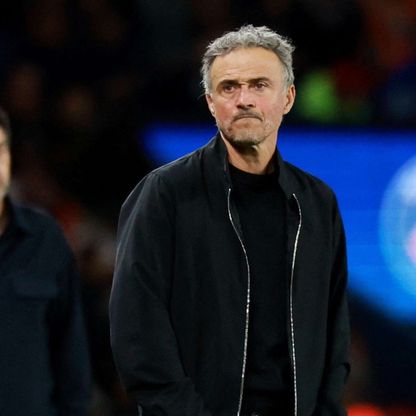 إنريكي يلوم المداورة ووسائل الإعلام "الغاضبة" على خسارة باريس سان جيرمان