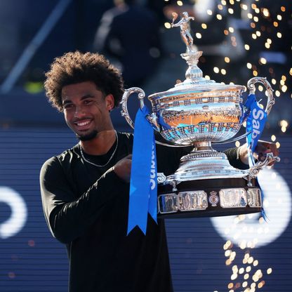 فيس يعود من الإصابة ويتوج بلقب بطولة برشلونة المفتوحة للتنس