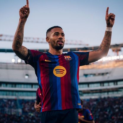 غابرييل جيسوس بعد هدفه: اللعب مع زملائي في برشلونة سهل جداً