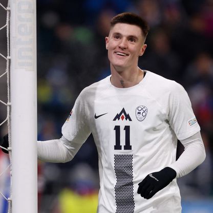 سيسكو يفضّل مانشستر يونايتد.. ونيوكاسل يلجأ لمهاجم سان جيرمان