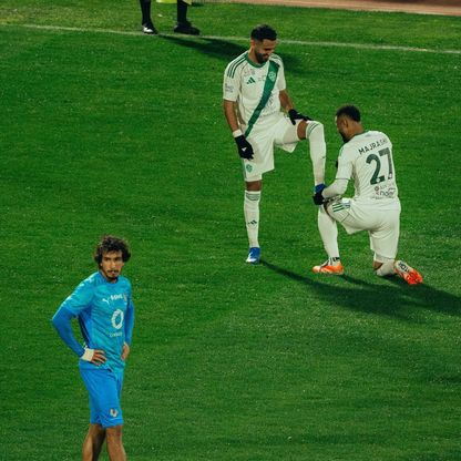 محرز ينتزع من "بطل إفريقيا" لقب الأفضل في مباراة الأهلي ونيوم