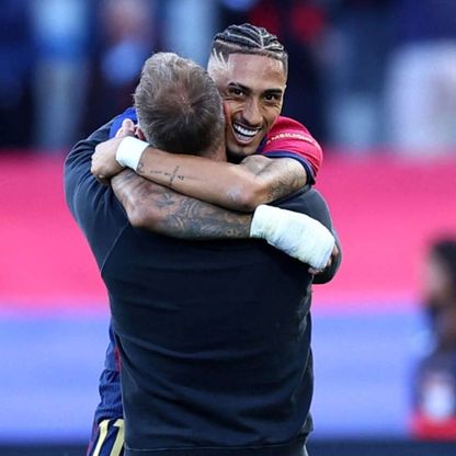 هل يتعمد رافينيا الحصول على بطاقة صفراء أمام مايوركا؟
