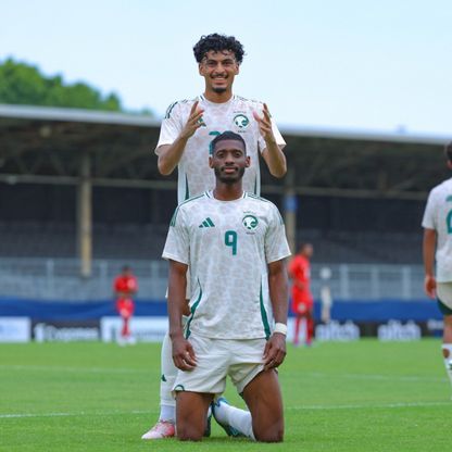 السعودية تهزم بنما بتسعة لاعبين في دورة تولون