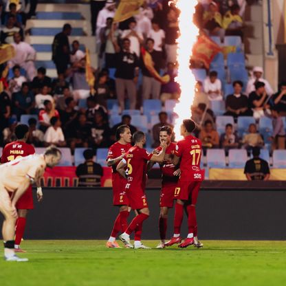 القادسية يكتسح الخلود.. وضمك يخطف تعادلاً ثميناً من الرياض