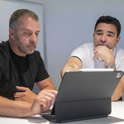 ديكو يعرض على فليك آخر صفقة ممكنة لبرشلونة هذا الصيف