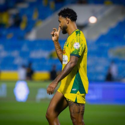 رقم مميز.. جوشوا كينغ يستحضر أمجاد بورنموث ويتألق في دوري روشن