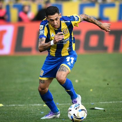 دي ماريا يبصم على عودة مفعمة بالمشاعر إلى روزاريو سنترال