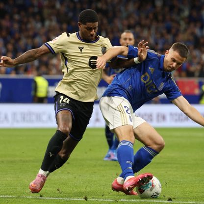 "مشجع أوفييدو" مهدد بالحبس 15 شهراً بسبب الإساءة لراشفورد