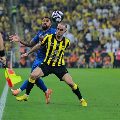 شاهد.. الهلال يشعل الكلاسيكو أمام الاتحاد بهدف دومبيا العكسي