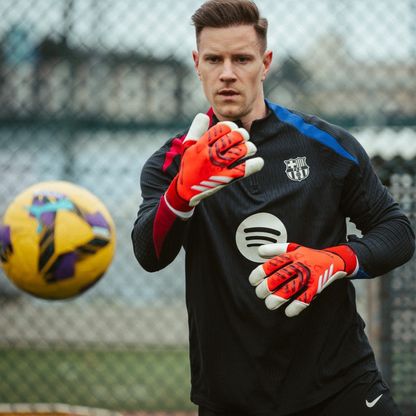 مع اقتراب عودته.. تير شتيغن يستعد لـ"اجتماع حاسم" في برشلونة