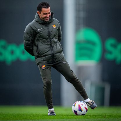 عملاق أوروبي يهدد مساعي الاتحاد في التعاقد مع المدرب تشافي