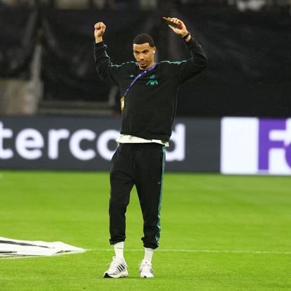 محمد صلاح احتياطياً.. وهوغو إيكيتيكي يقود ليفربول أمام فريقه السابق