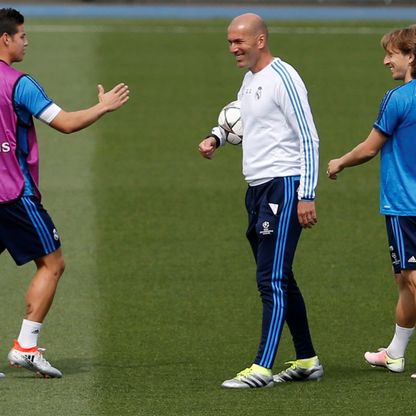 مودريتش "الطفل" يعدد أسرار تفوق زيدان مع ريال مدريد