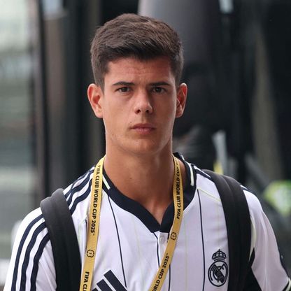 ريال مدريد يبيع تشيما أندريس ويتسلح ببند إعادة الشراء