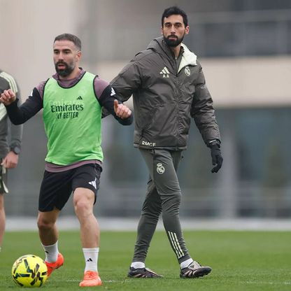 ريال مدريد يجدّد ثقته بألفارو أربيلوا.. وينذر لاعبيه بعد إقالة تشابي ألونسو