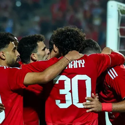 احتفال فريق الأهلي المصري بهزيمة شبيبة القبائل الجزائري في افتتاح مجموعات دوري أبطال إفريقيا - 22 نوفمبر 2025