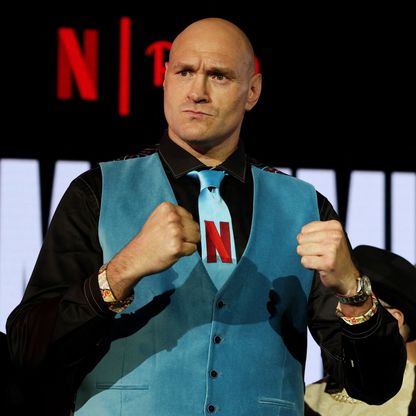 تايسون فيوري يقرر العودة للملاكمة متأثراً بحادث أنتوني جوشوا