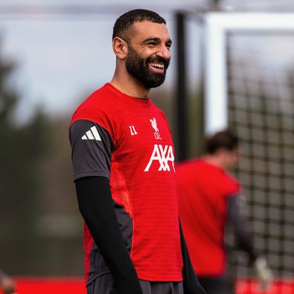 محمد صلاح يعود إلى تشكيلة ليفربول الأساسية.. ومفاجأة هجومية