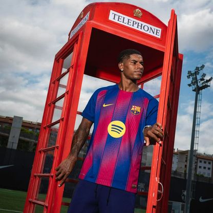 برشلونة يعلن تعاقده رسمياً مع ماركوس راشفورد