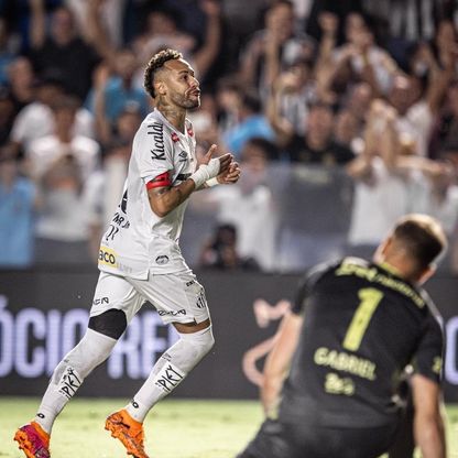 نيمار يحتاج "إجازة" قبل حسم مستقبله مع سانتوس