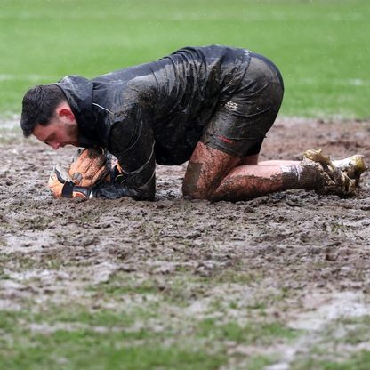 صدمة بسبب استضافة "حقل زراعي" مباراة بكأس الاتحاد الإنجليزي