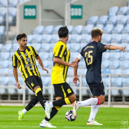 الاتحاد يتلقى ضربة قوية بإصابة الموسى قبل ديربي جدة