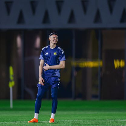 الحمدان يمنح النصر التقدم على أركاداغ في الشوط الأول