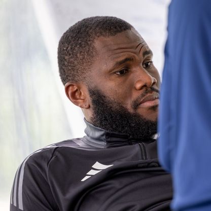 فيورنتينا ونادٍ آخر.. عرضان إيطاليان لـ"كيسي" لاعب الأهلي