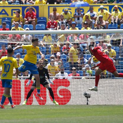 النصيري يقود إشبيلية للفوز على لاس بالماس