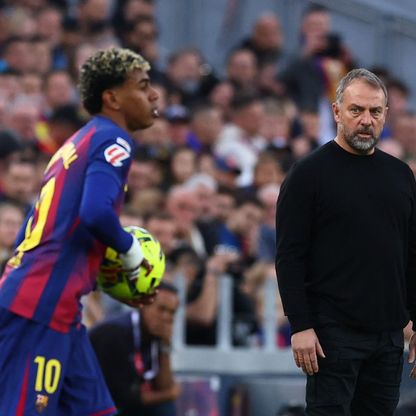 "سيخطئ وسأدافع عنه".. فليك يشرح باستفاضة قصة غضب لامين يامال