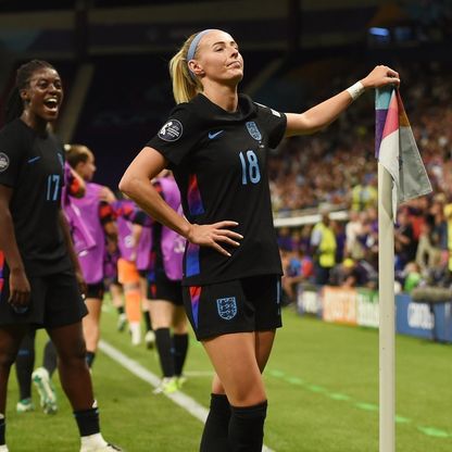 إنجلترا تحقق فوزاً درامياً وتبلغ نهائي كأس أوروبا للسيدات