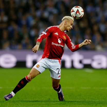 مانشستر يونايتد يهدد أنتوني: ارحل الآن وإلا ستجلس في المدرجات