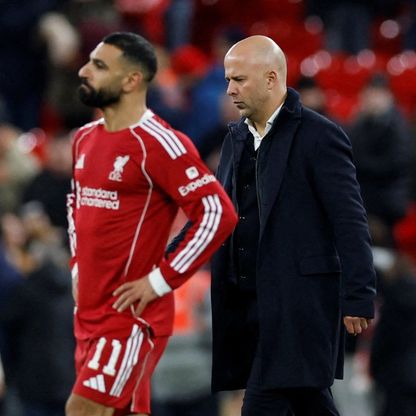 محمد صلاح "الصائم" أساسياً في تشكيلة ليفربول.. وثنائي دفاعي هولندي