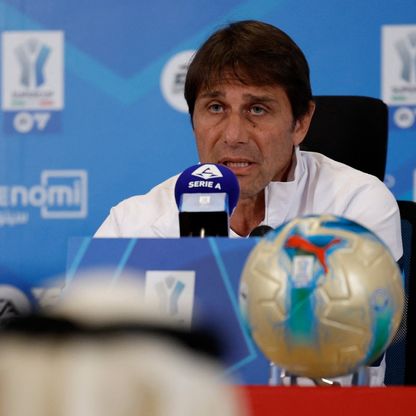 هل يشارك لوبوتكا ولوكاكو مع نابولي ضد ميلان في السوبر الإيطالي؟