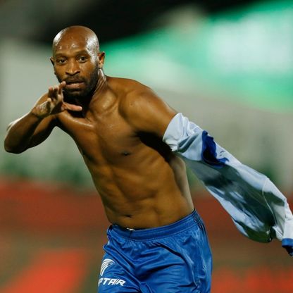 الزمالك يعتزم دعوة رونالدو وصلاح لمهرجان اعتزال شيكابالا