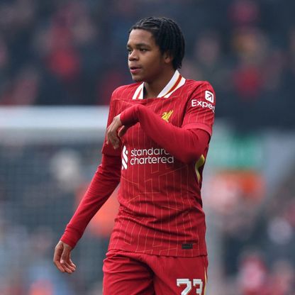 نغوموها أصغر لاعب في تاريخ ليفربول بكأس الاتحاد الإنجليزي