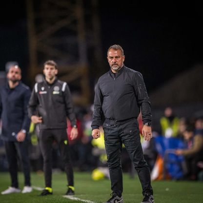 هانزي فليك: هناك ضجيج حول أسلوبي في برشلونة ولا ننشغل بريال مدريد